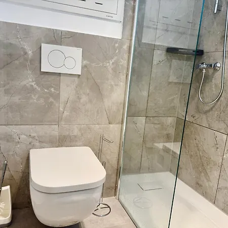 Lägenhet 80 M2 Grosszuegiges Mit Patio Wiener Neudorf